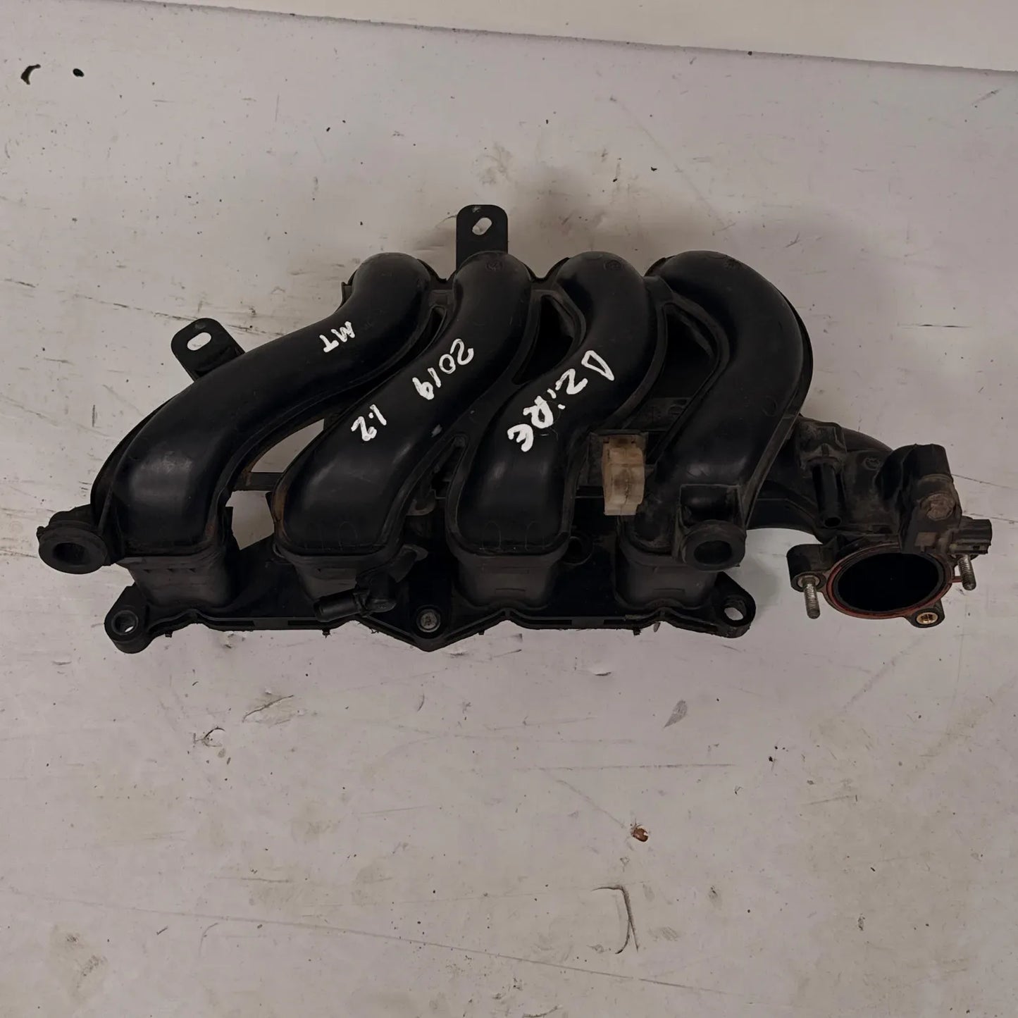 MULTIPLE DE ADMISION Suzuki Dzire 2019 - 1.2 4x2 Bencina Mecánico