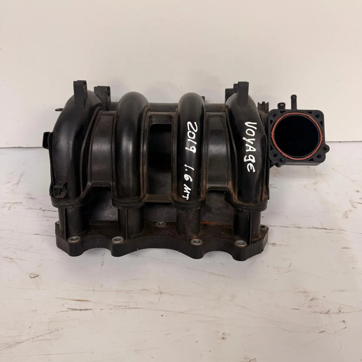 MULTIPLE DE ADMISION Volkswagen Voyage 2019 - 1.6 4x2 Bencina Mecánico