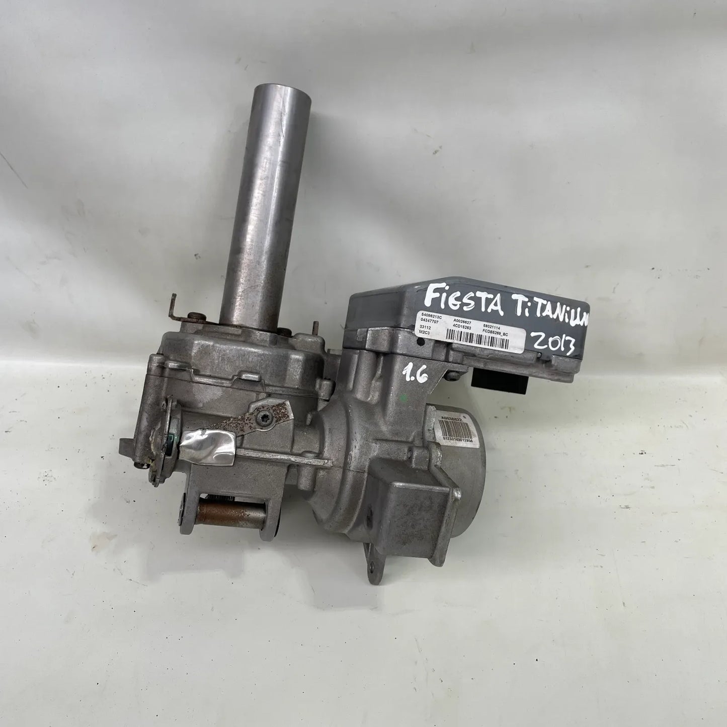 COLUMNA DIRECCION EPS Ford Fiesta 2013 - 1.6 4x2 Bencina Mecánico
