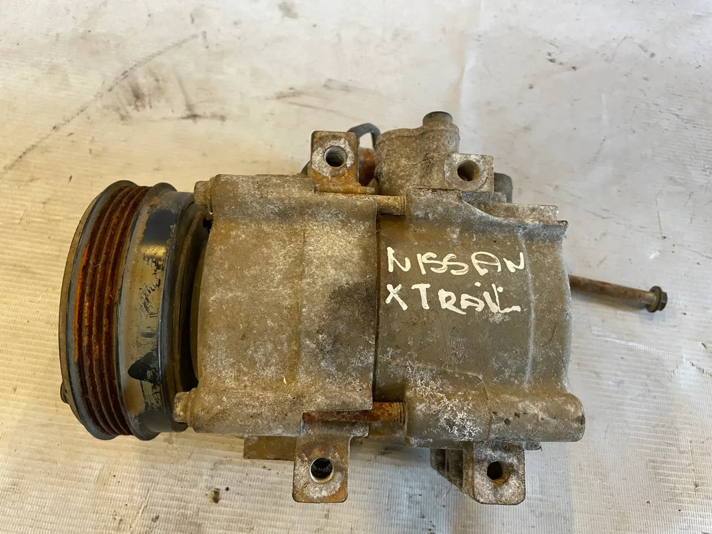COMPRESOR A/C Nissan Xtrail 2005 - 2.2 4x4 Diesel Mecánico
