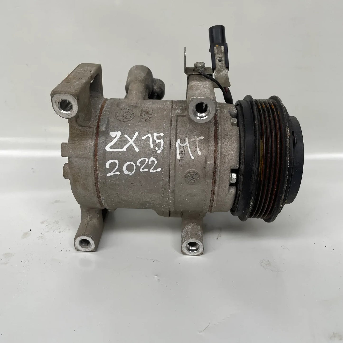 COMPRESOR A/C Mg ZX 2022 - 1.5 4x2 Bencina Mecánico