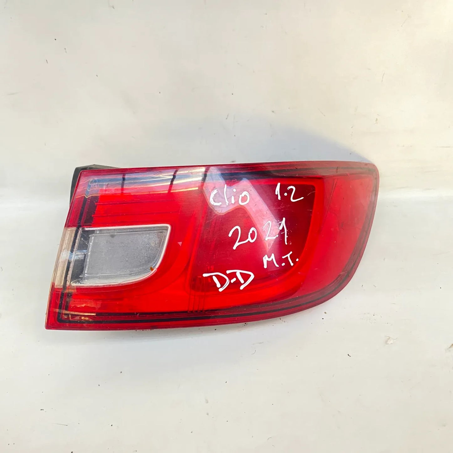 FOCO DERECHO Renault Clio 2021 - 1.2 4x2 Bencina Mecánico