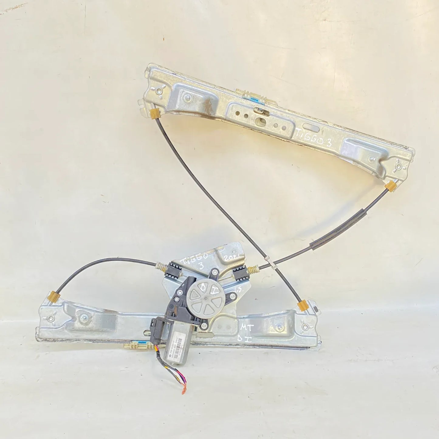 Cremallera alzavidrio DEL-IZQ Chery TIGGO 3 2021 - 1.5 Bencina Automático