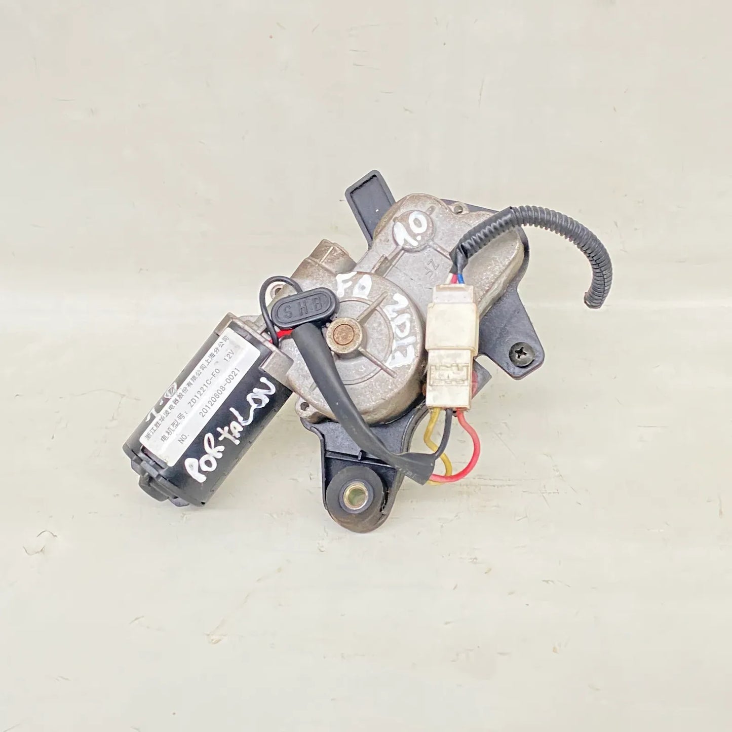 MOTOR LIMPIAPARABRISAS TRASERO BYD F0 2013 - 1.0 Bencina Mecánico