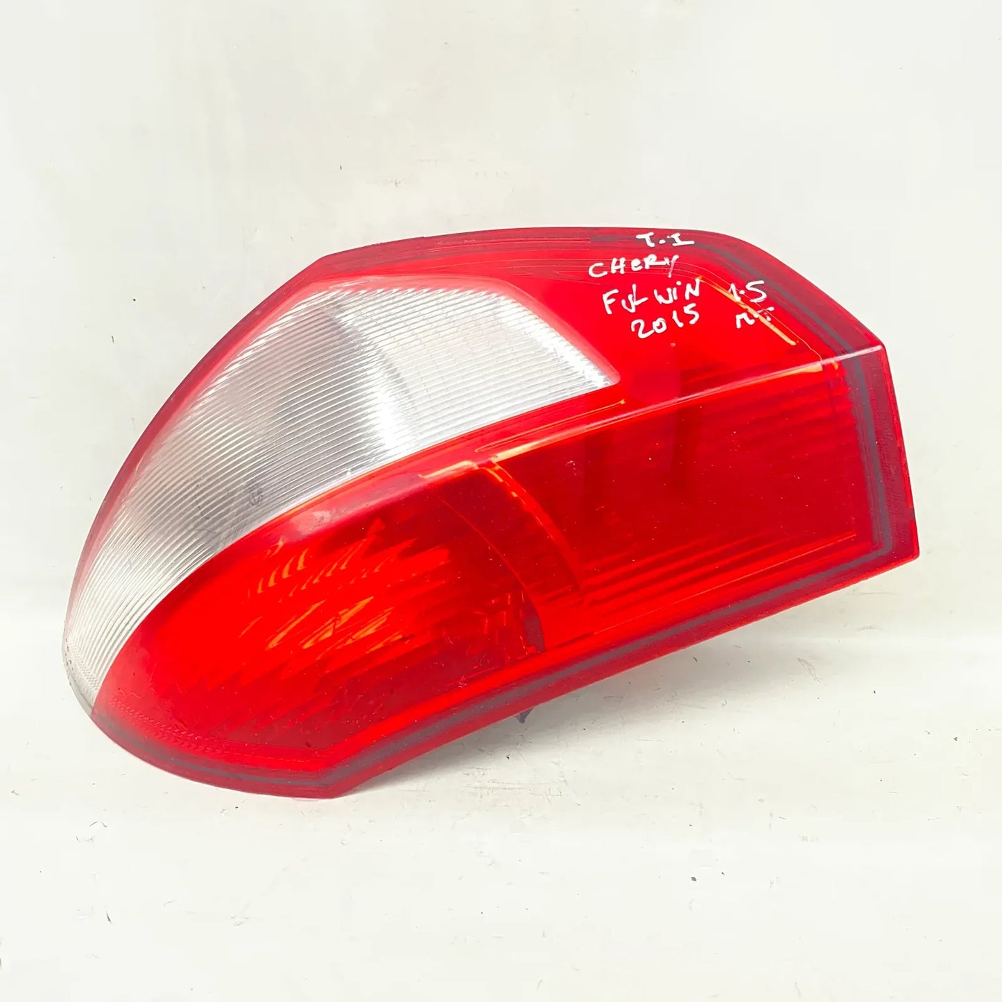 FOCO IZQUIERDO Chery Fulwin 2015 - 1.5 Bencina Mecánico