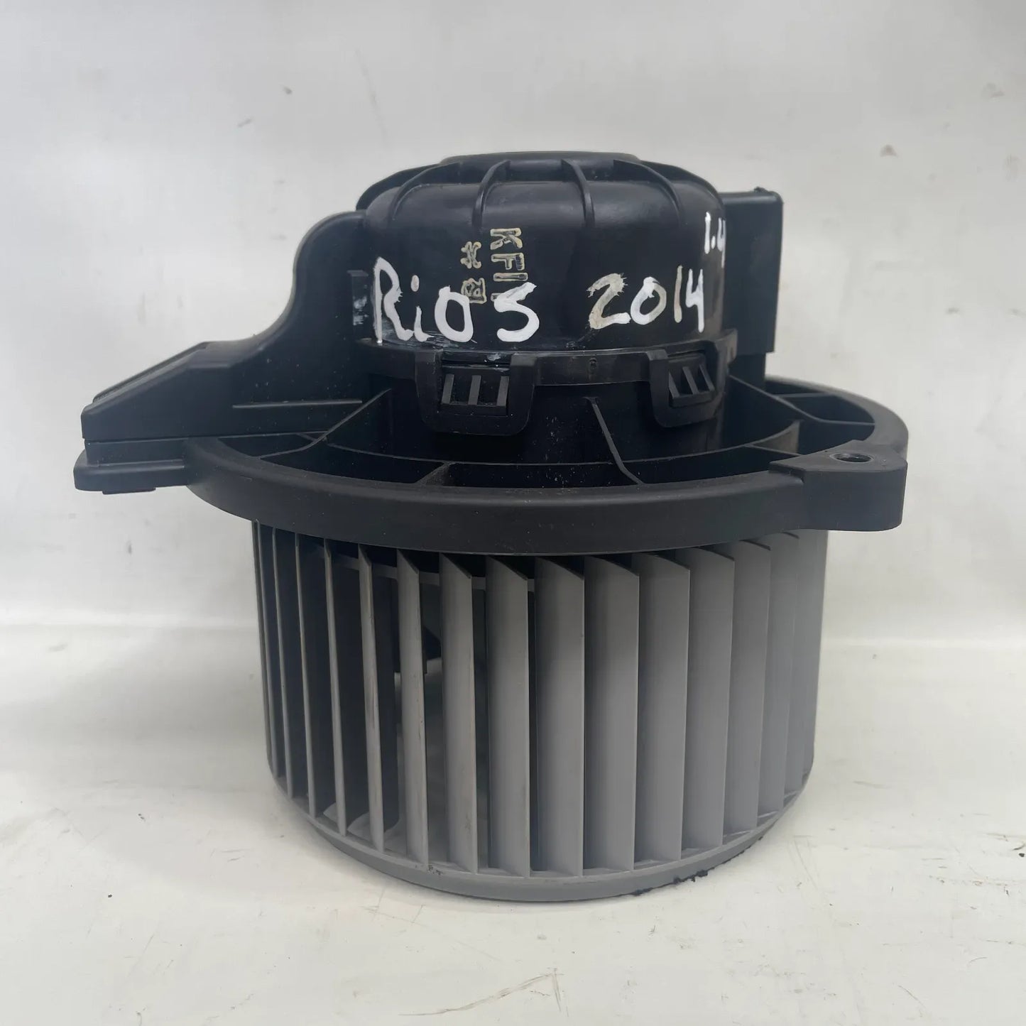 Motor de calefaccion Kia RIO 5 2014