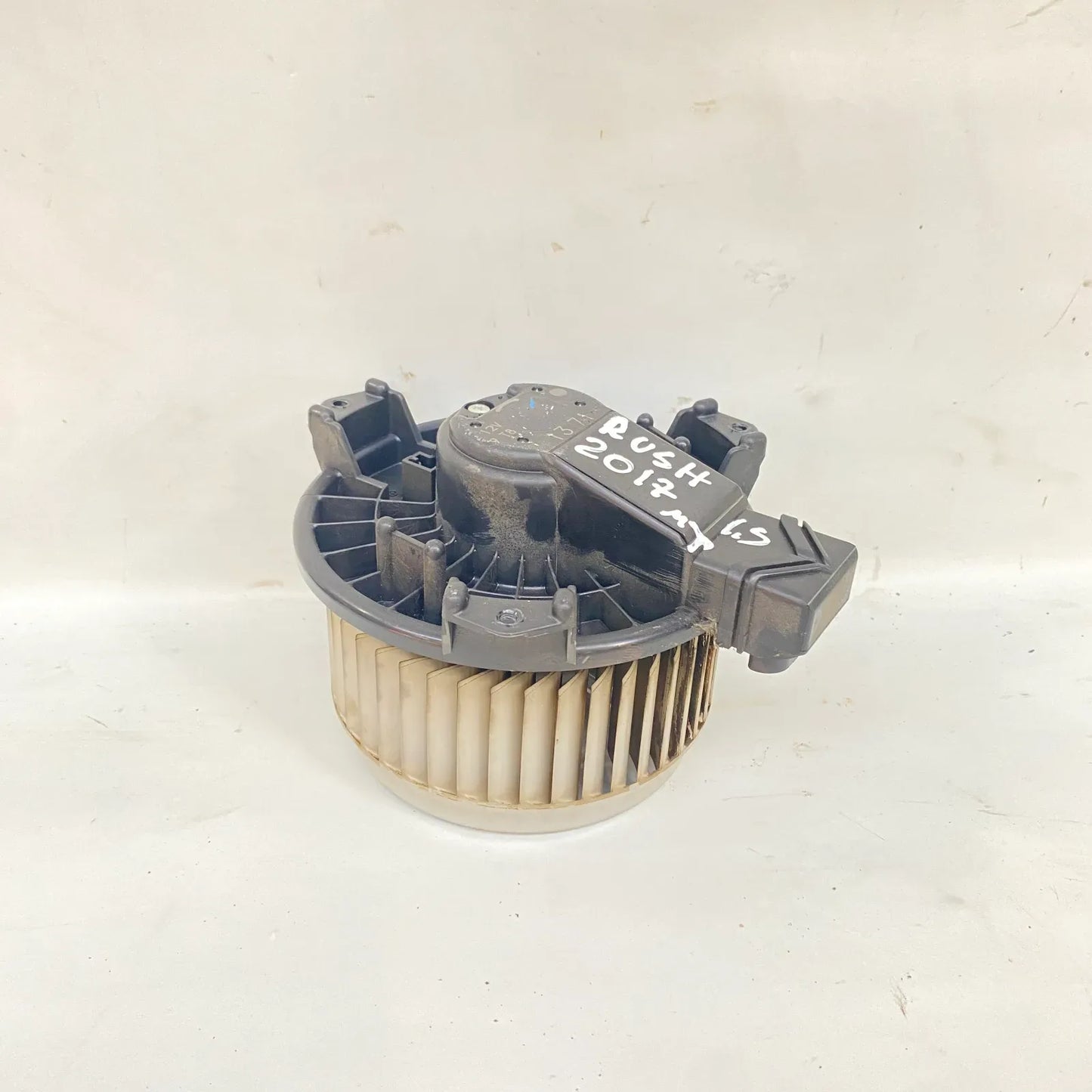 Motor de calefaccion Toyota RUSH 2017 - 1.5