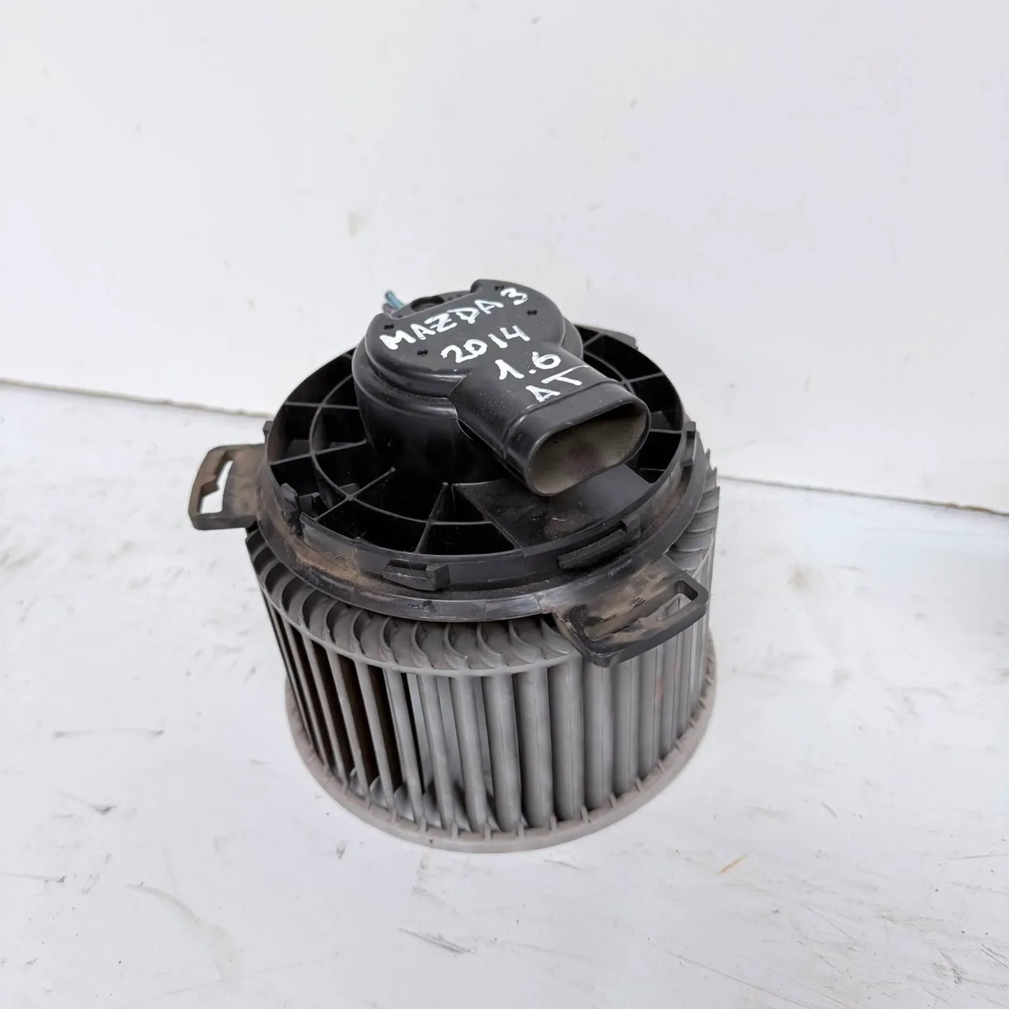 Motor de calefaccion Mazda 3 2015