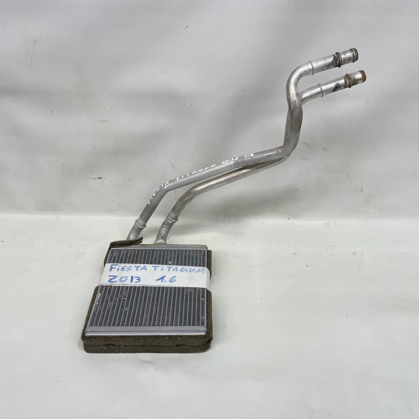RADIADOR CALEFACCION Ford Fiesta 2013 - 1.6 4x2 Bencina Mecánico