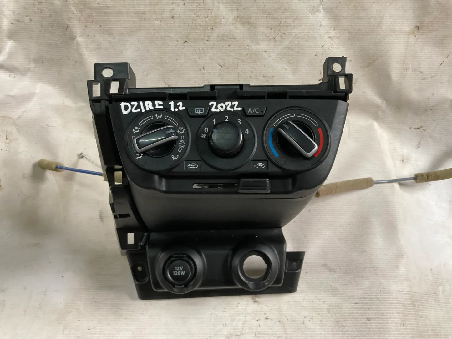 PANEL CALEFACCION Suzuki Dzire 2022