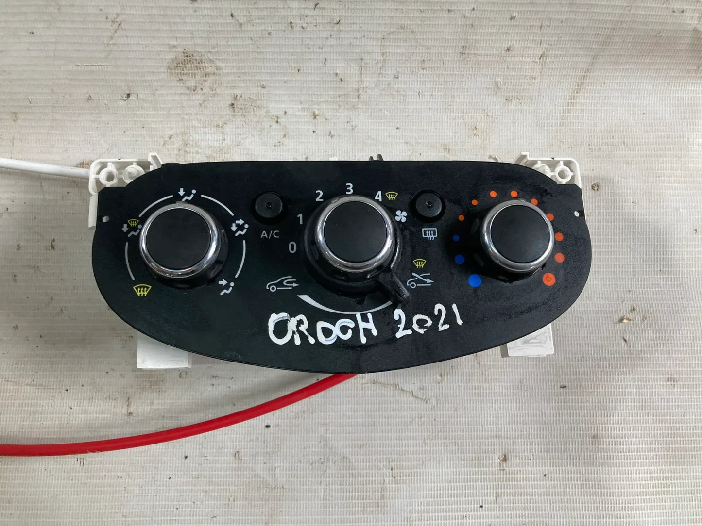 PANEL CALEFACCION Renault OROCH 2021