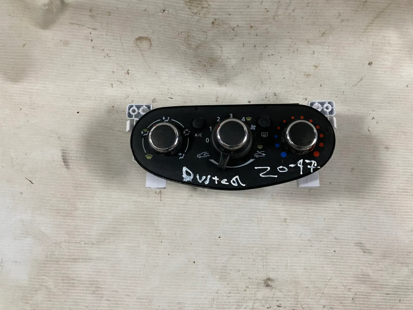 PANEL CALEFACCION Renault Duster 2017