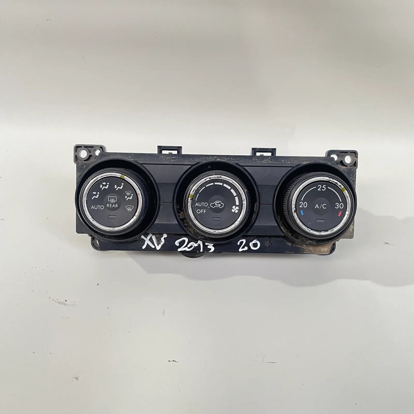 PANEL CALEFACCION Subaru Xv 2013