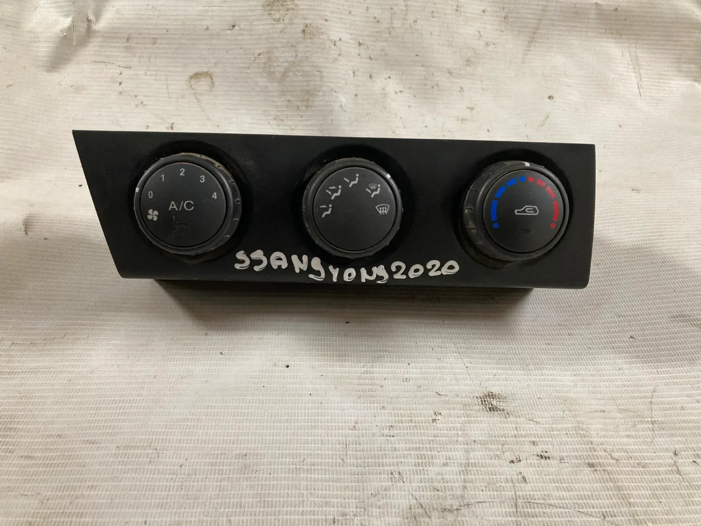 PANEL CALEFACCION Ssangyong Actyon 2020