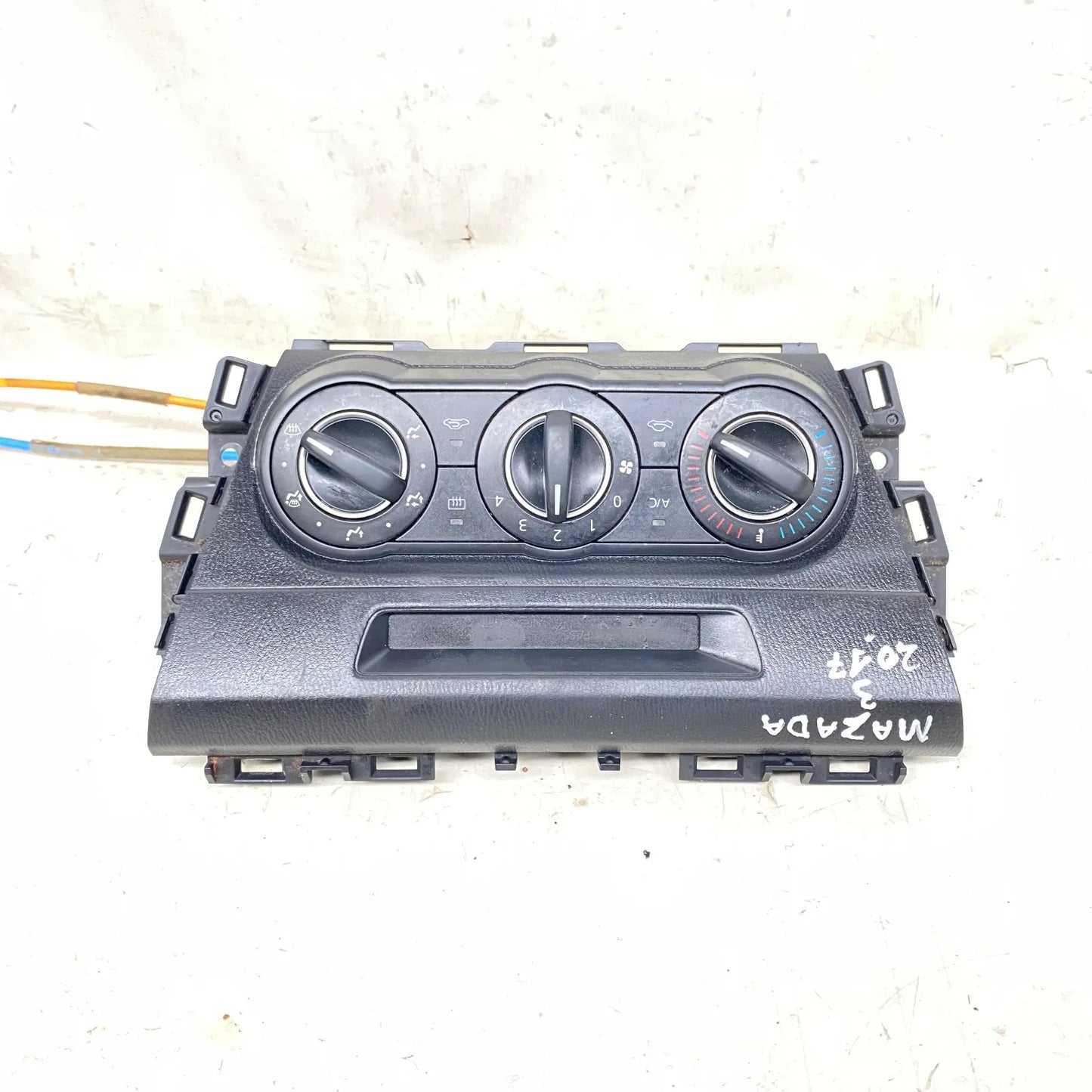 PANEL CALEFACCION Mazda 3 2017 - 2.0