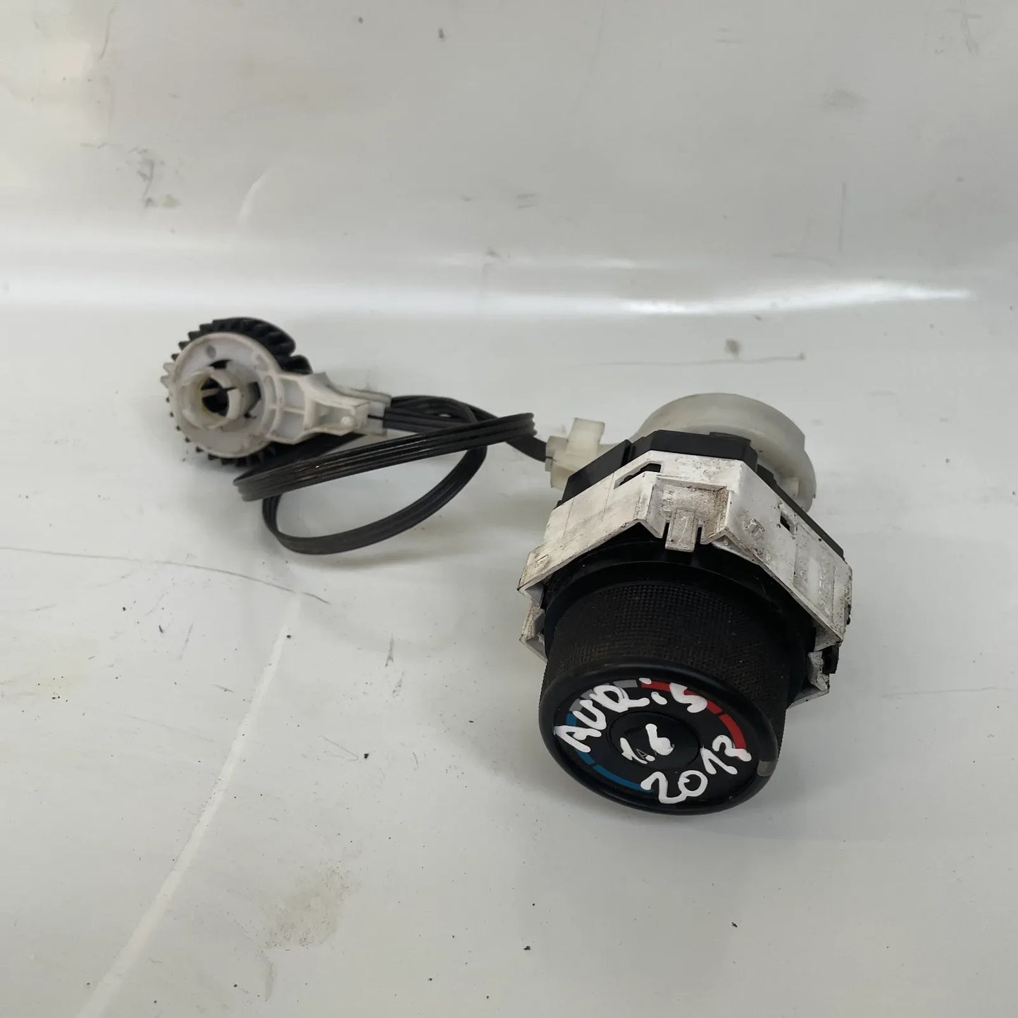 PERILLA CALEFACCION TEMPERATURA Toyota Auris 2013