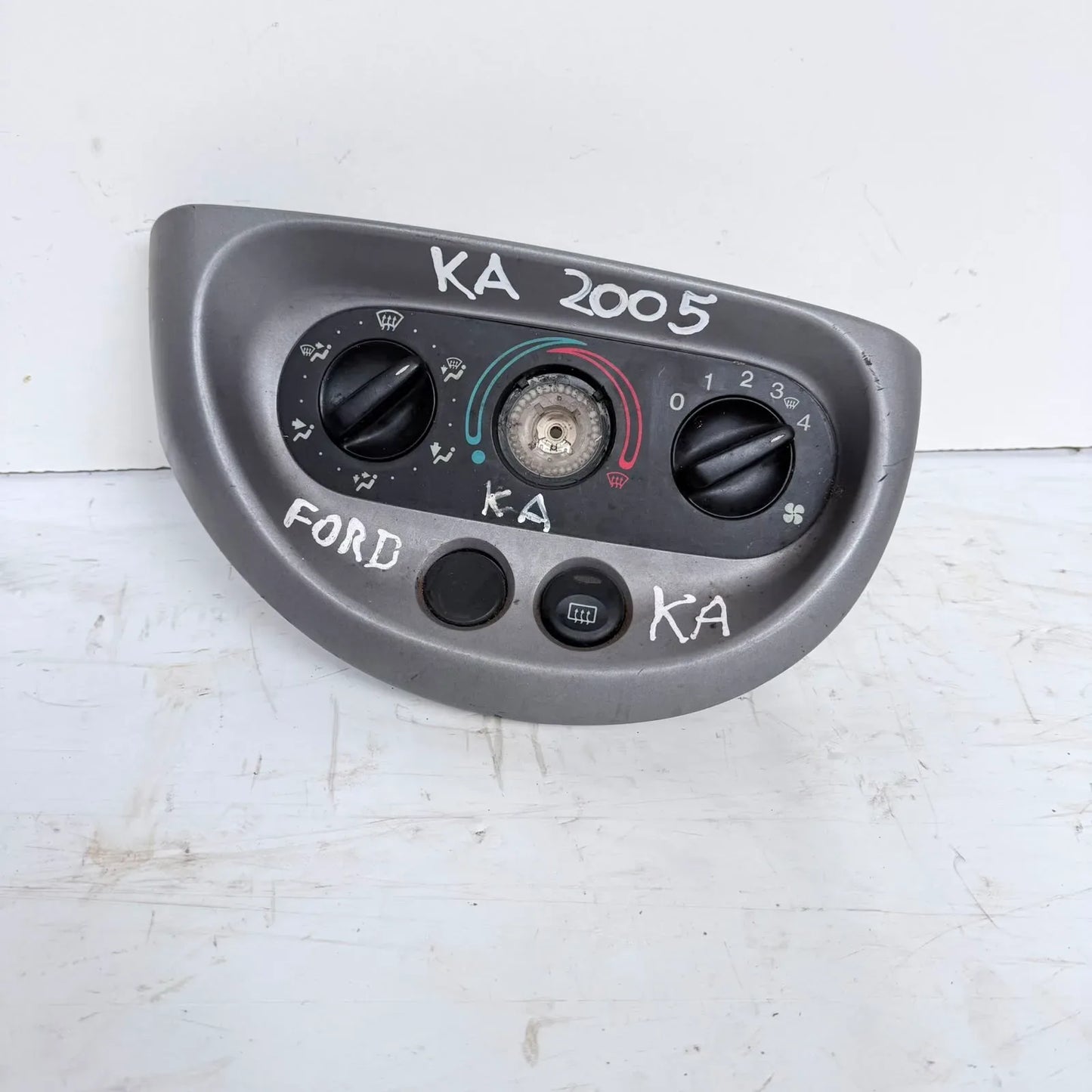 PANEL CALEFACCION Ford Ka 2005