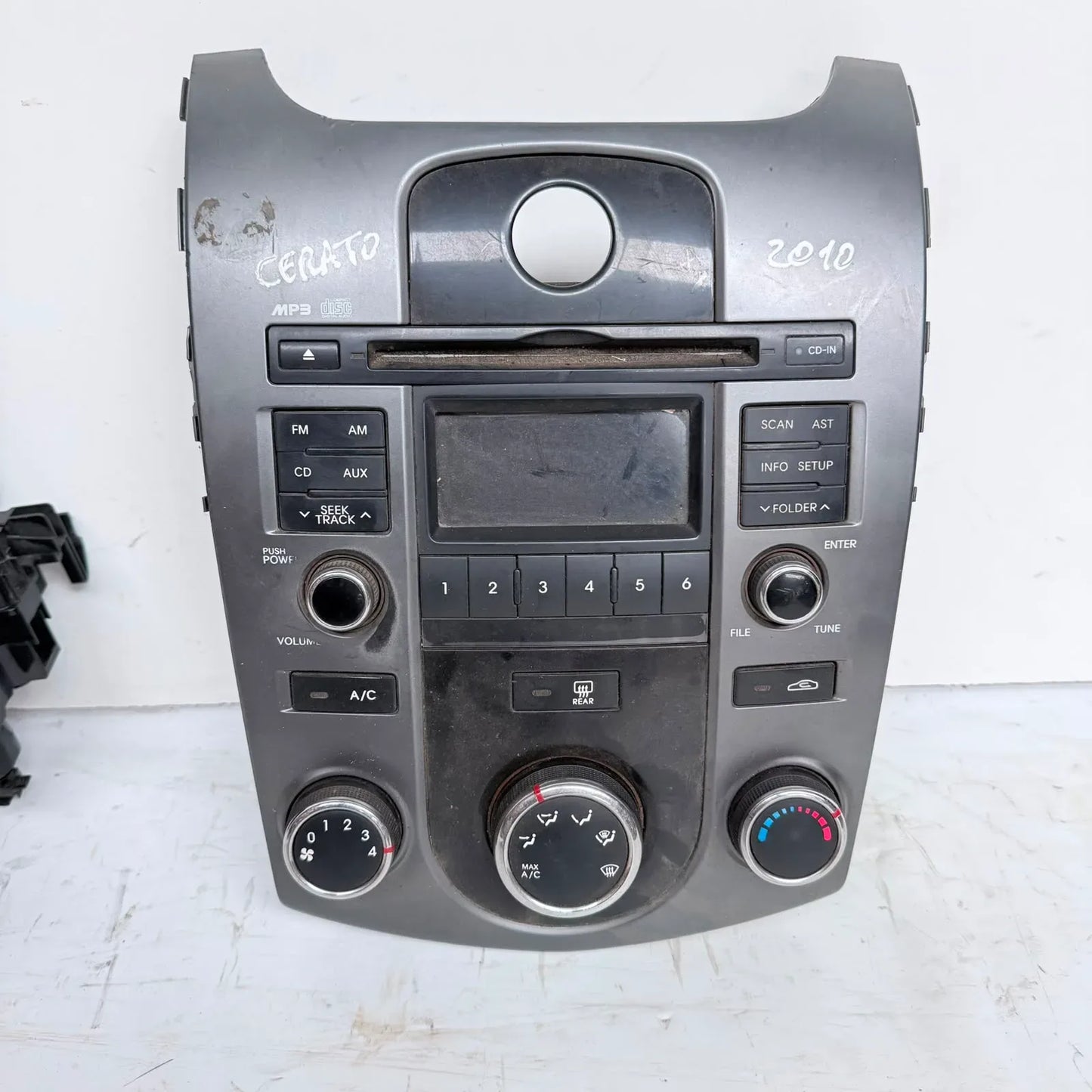 PANEL CALEFACCION Kia Cerato 2010