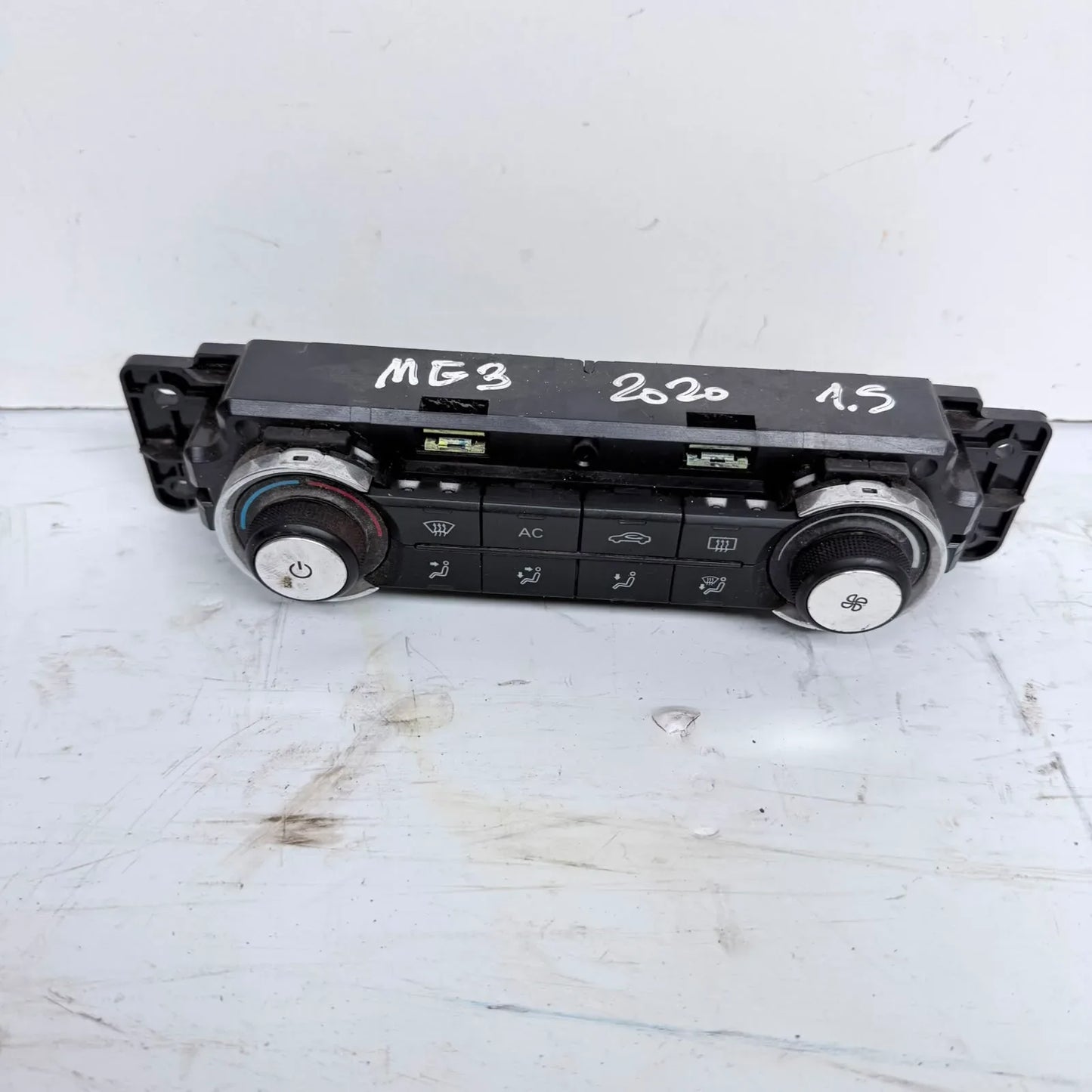 PANEL CALEFACCION Mg 3 2020