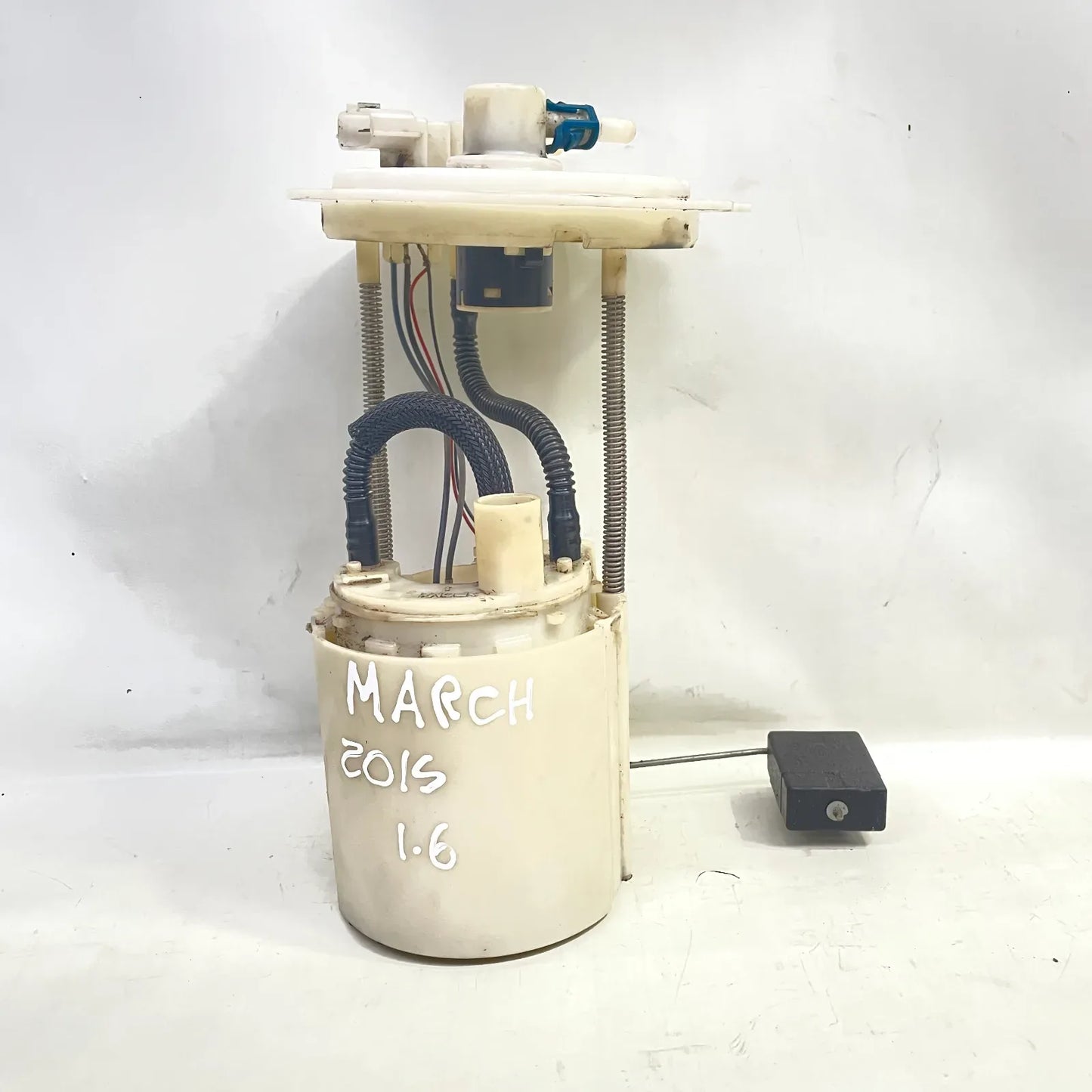 BOMBA BENCINA Nissan March 2015 - 1.6