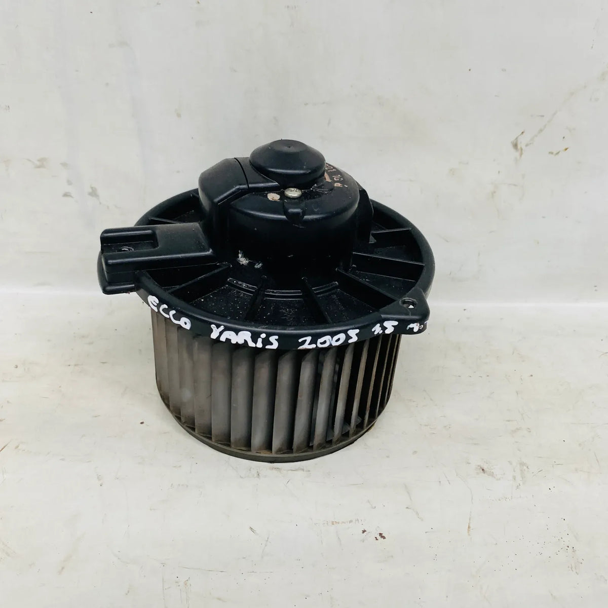 Motor de calefaccion Toyota Yaris Ecco 2005 - 1.5 Bencina Mecánico