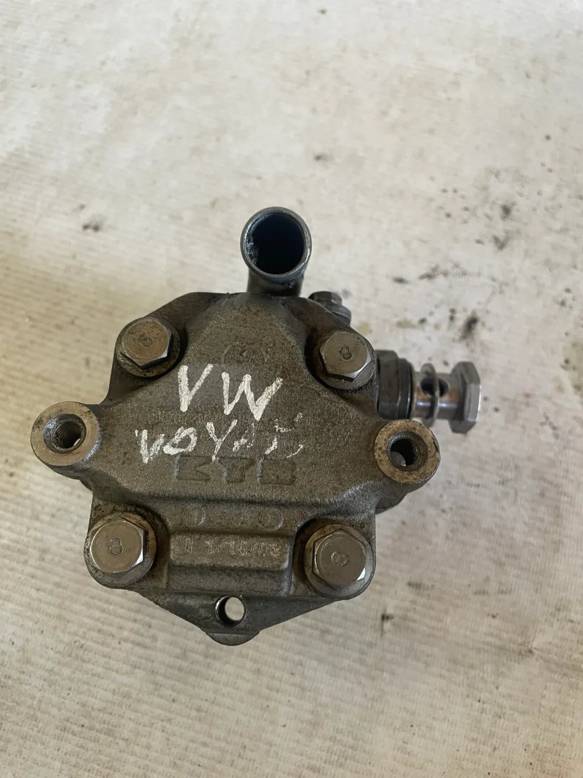 BOMBA HIDRAULICA Volkswagen Voyage 2014 - 1.6