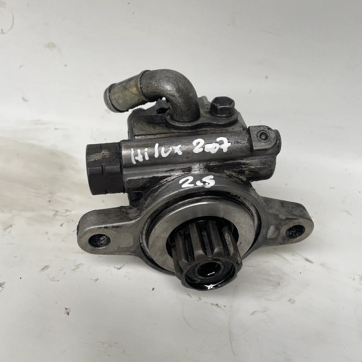 BOMBA HIDRAULICA Toyota Hilux 2007 - 2.5