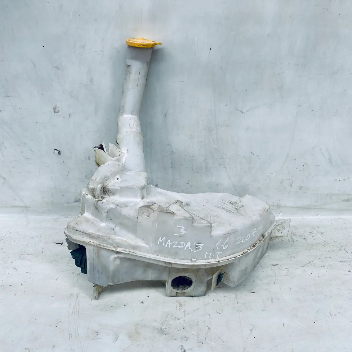 Deposito limpiaparabrisas Mazda 3 2007 - 1.6 Bencina