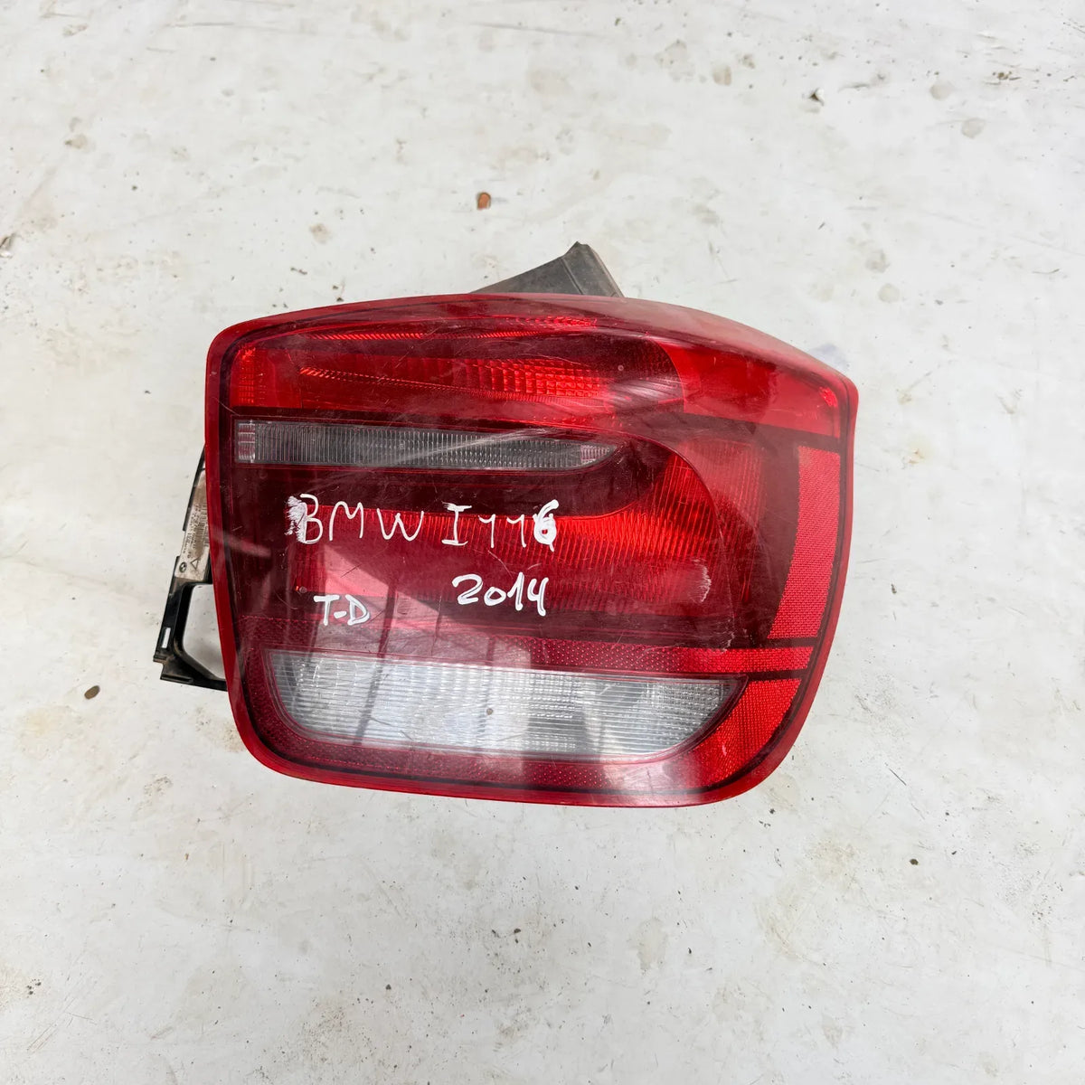 FOCO DERECHO Bmw 116 2014 - 4x2 Bencina Mecánico