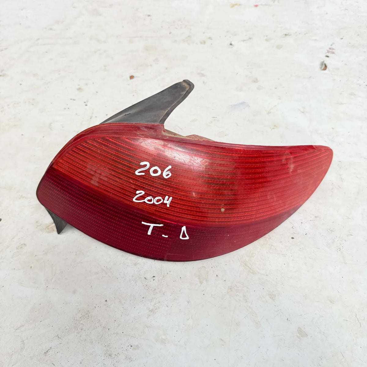 FOCO DERECHO Peugeot 206 2004 - 4x2 Bencina Mecánico