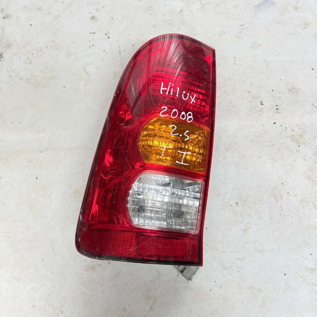 FOCO IZQUIERDO Toyota Hilux 2008 - 2.5 Diesel Mecánico