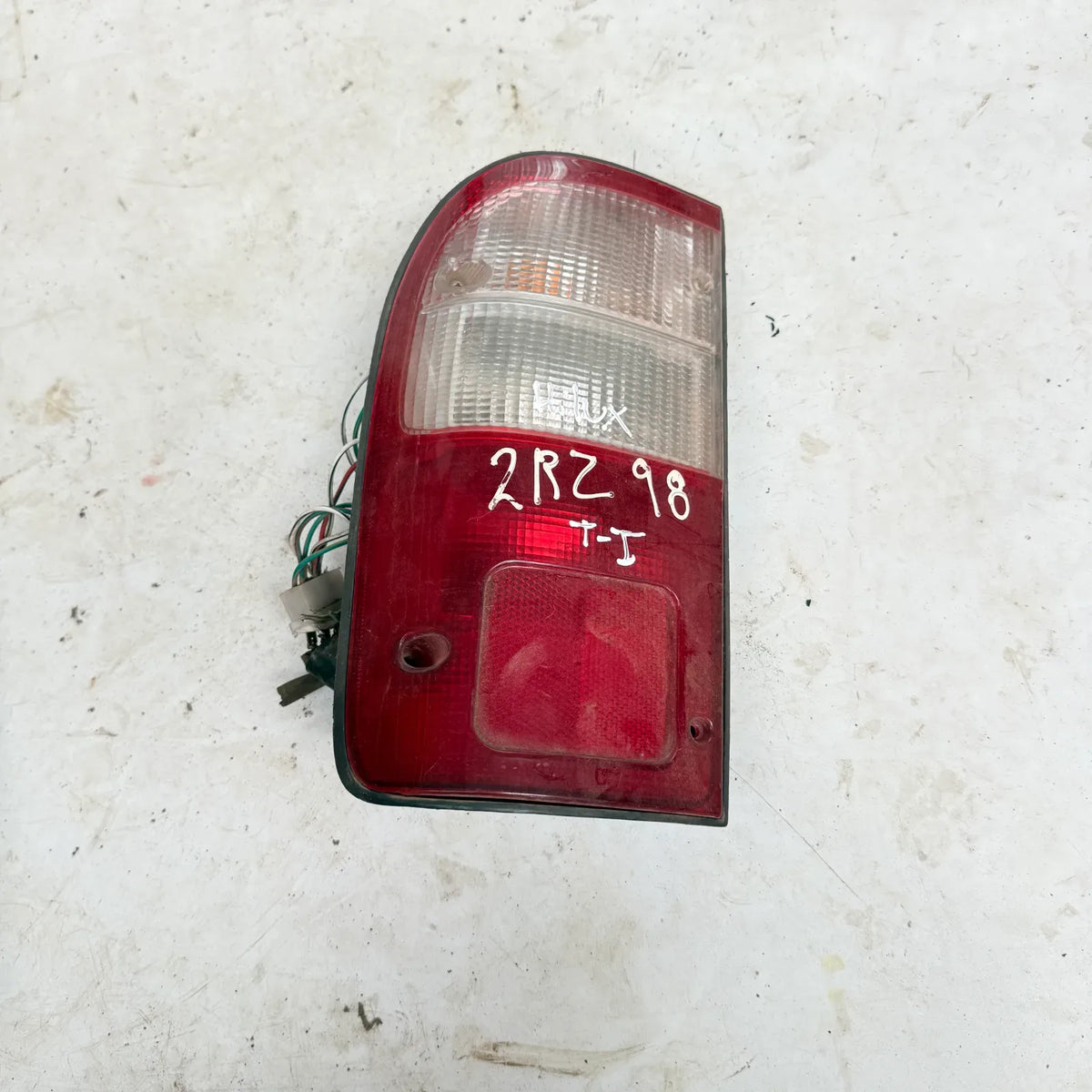 FOCO IZQUIERDO Toyota Hilux 1998 - 4x2 Bencina Mecánico