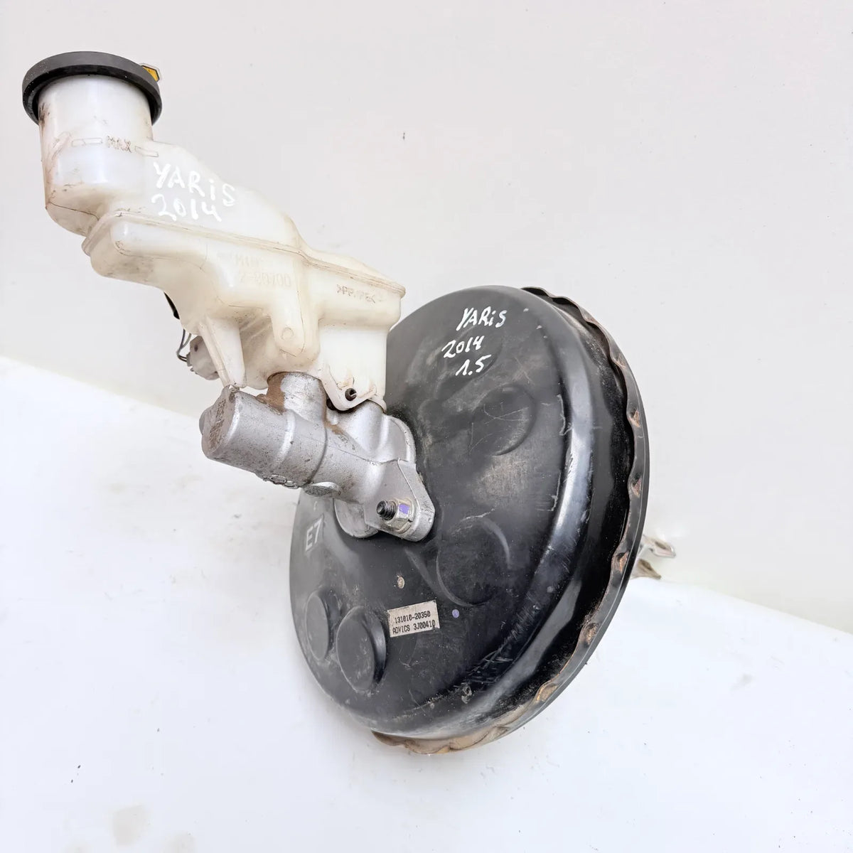 BOMBA DE FRENO CON SERVO Toyota Yaris 2014 - 1.5 4x2 Bencina Mecánico