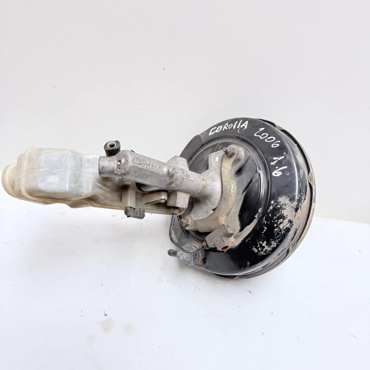 BOMBA DE FRENO CON SERVO Toyota Corolla 2006 - 1.6 4x2 Bencina Mecánico