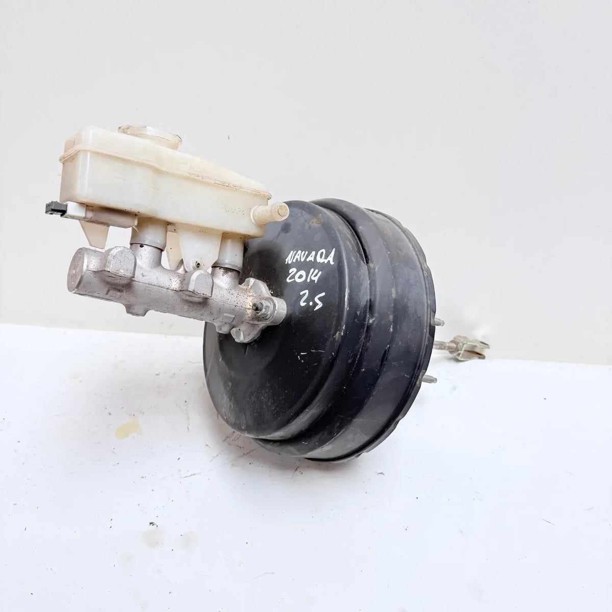 BOMBA DE FRENO CON SERVO Nissan Navara 2014 - 2.5 4x4 Diesel Mecánico