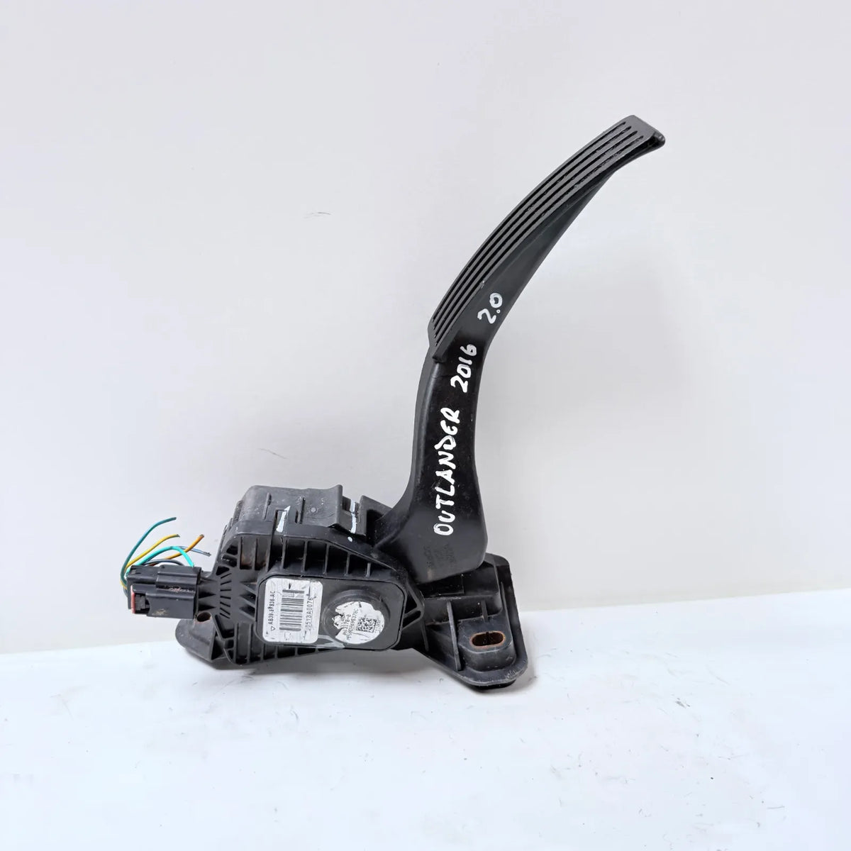 PEDAL ACELERADOR Mitsubishi Outlander 2016 - 2.0 4x2 Bencina Mecánico