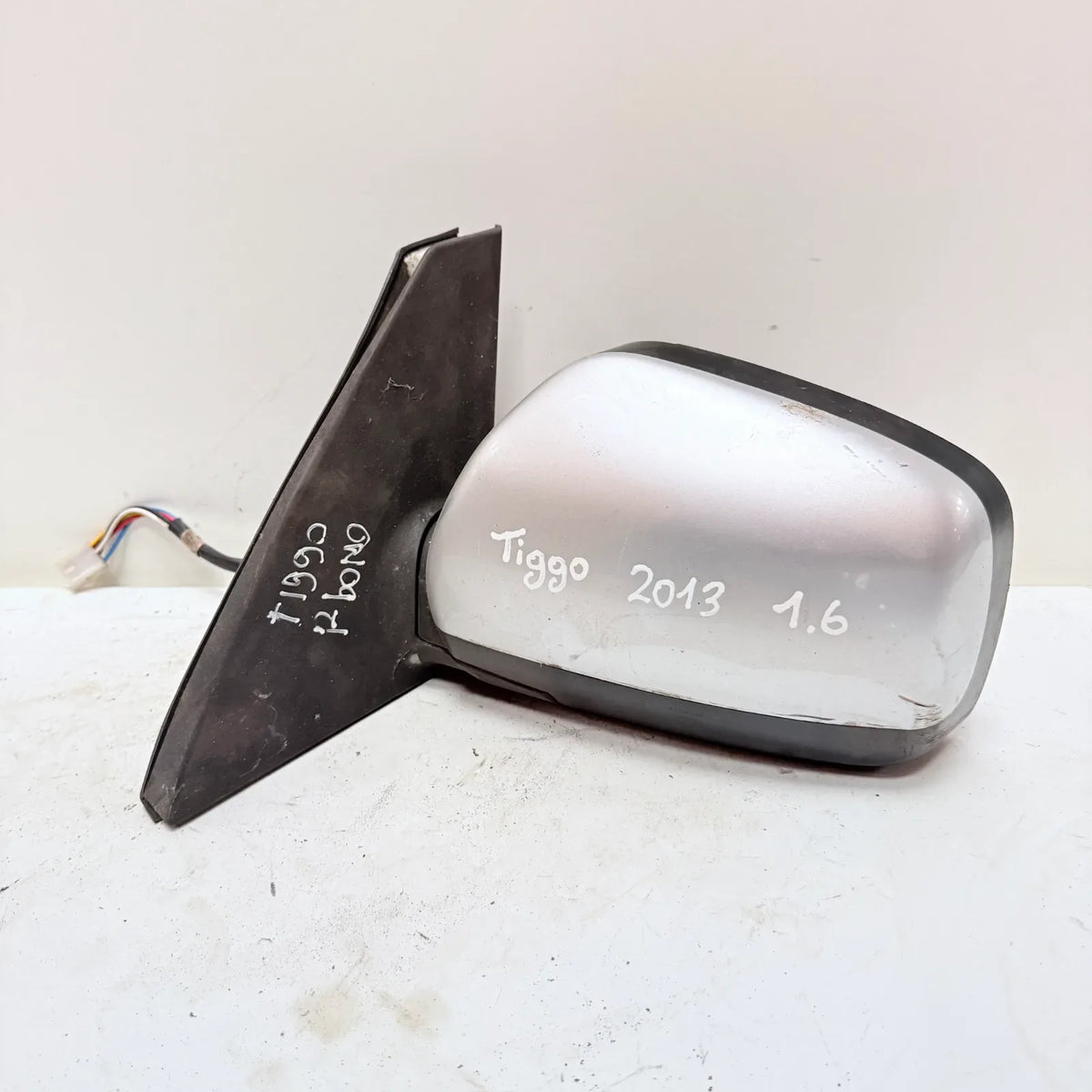 ESPEJO IZQUIERDO Chery Tiggo 2013 - 1.6 4x2 Bencina Mecánico