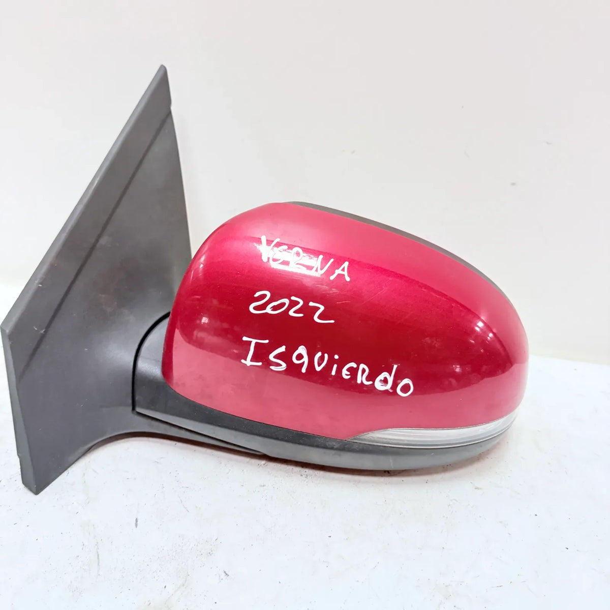 ESPEJO IZQUIERDO Hyundai Verna 2022 - 4x2 Bencina Mecánico
