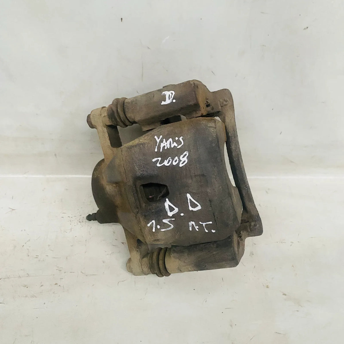 CALIPER DEL-DER Toyota New Yaris 2008 - 1.5 Bencina