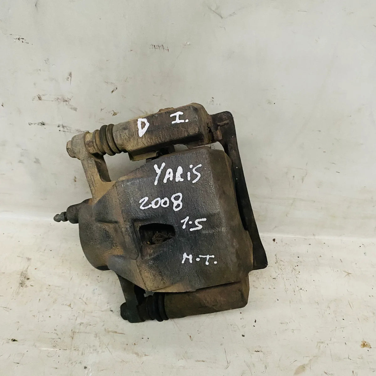 CALIPER DEL-IZQ Toyota New Yaris 2008 - 1.5 Bencina