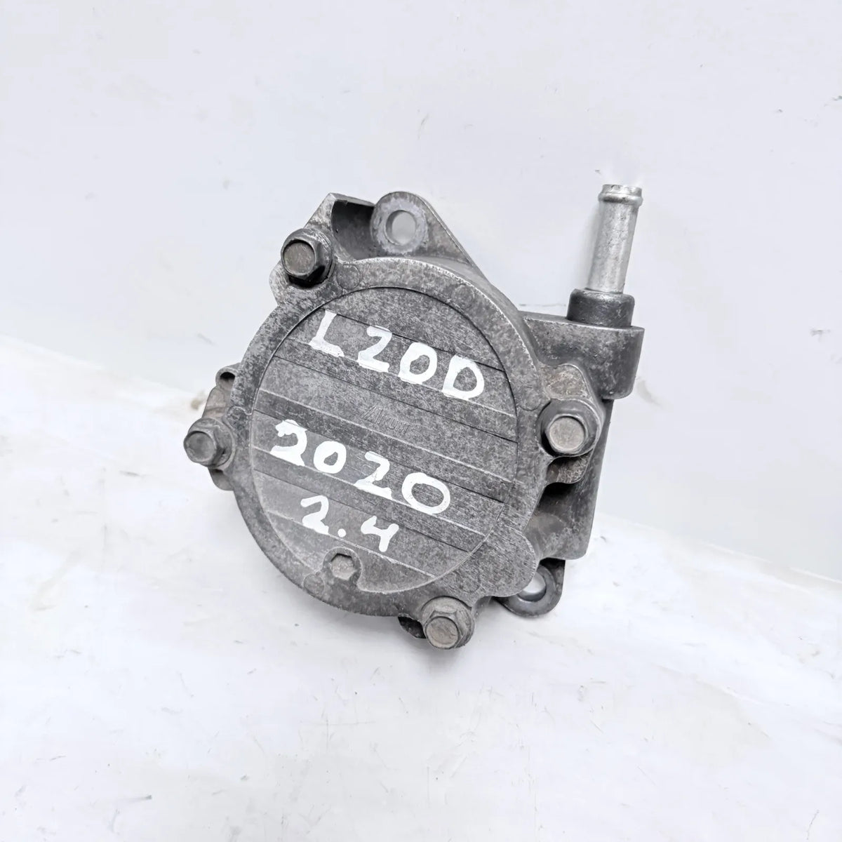 Bomba de Vacio Mitsubishi L200 2020 - 2.4 4x2 Diesel Mecánico
