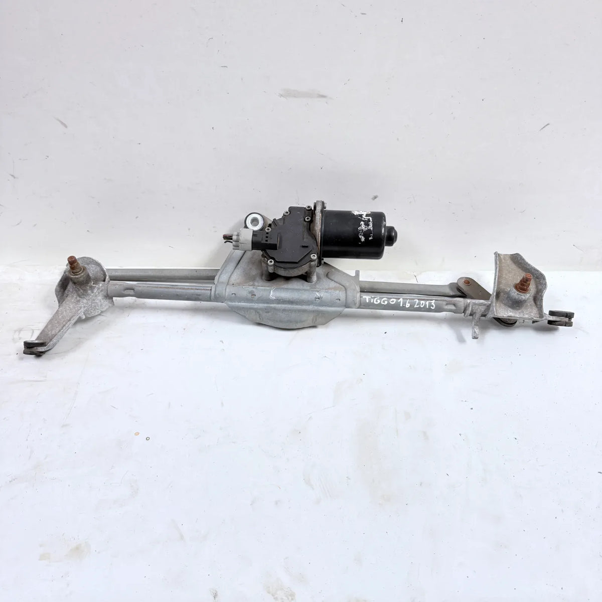 MOTOR LIMPIAPARABRISAS CON ARTICULACION Chery Tiggo 2013 - 1.6 4x2 Bencina Mecánico