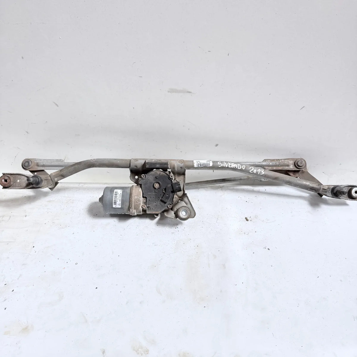 MOTOR LIMPIAPARABRISAS CON ARTICULACION Chevrolet Silverado 2013 - 5.3 4x2 Bencina Mecánico
