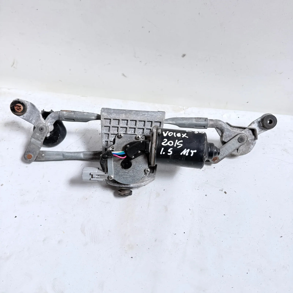 MOTOR LIMPIAPARABRISAS CON ARTICULACION Great Wall VOLEEX C30 2015 - 1.5 4x2 Bencina Mecánico