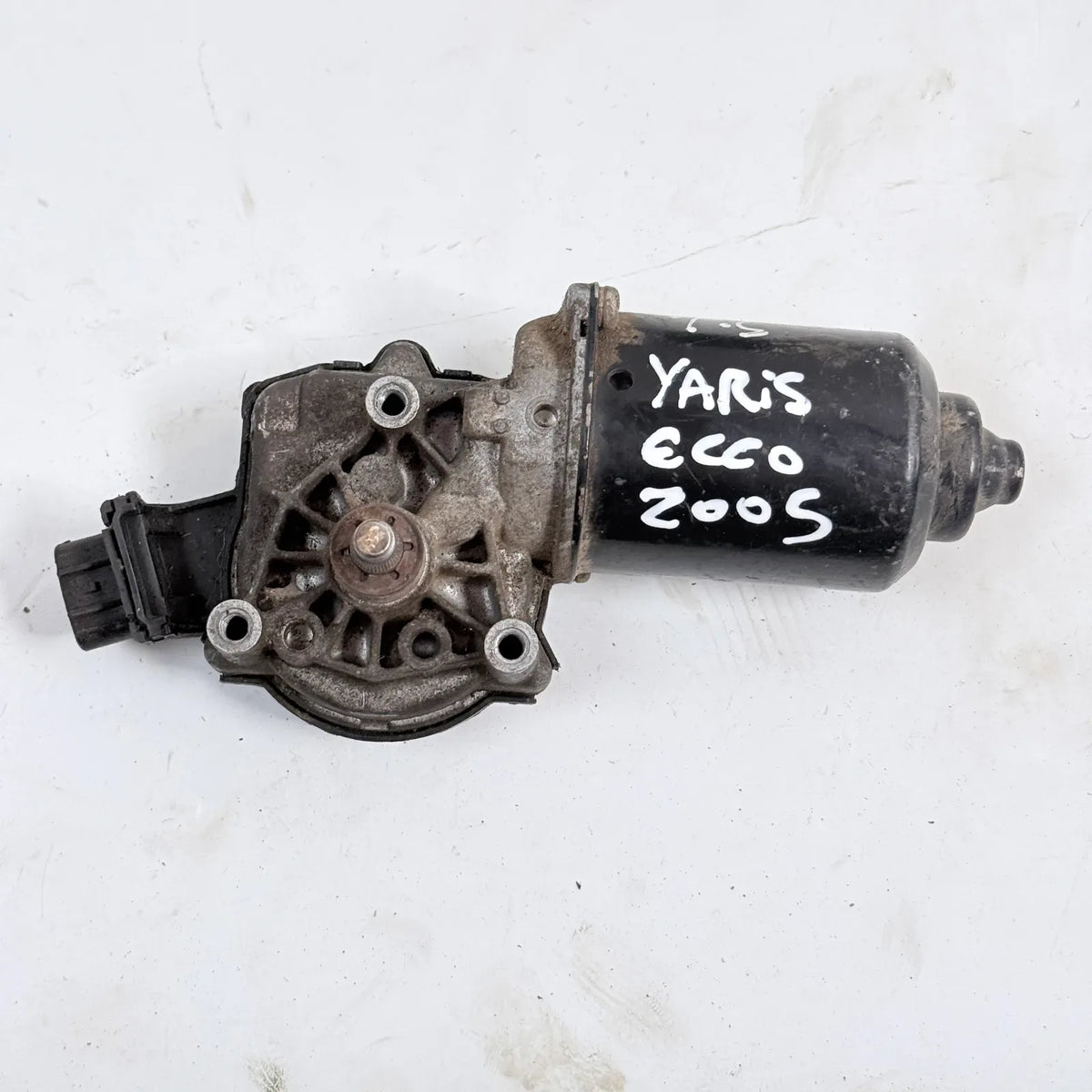 MOTOR LIMPIAPARABRISAS Toyota Yaris Ecco 2005 - 1.5 4x2 Bencina Mecánico