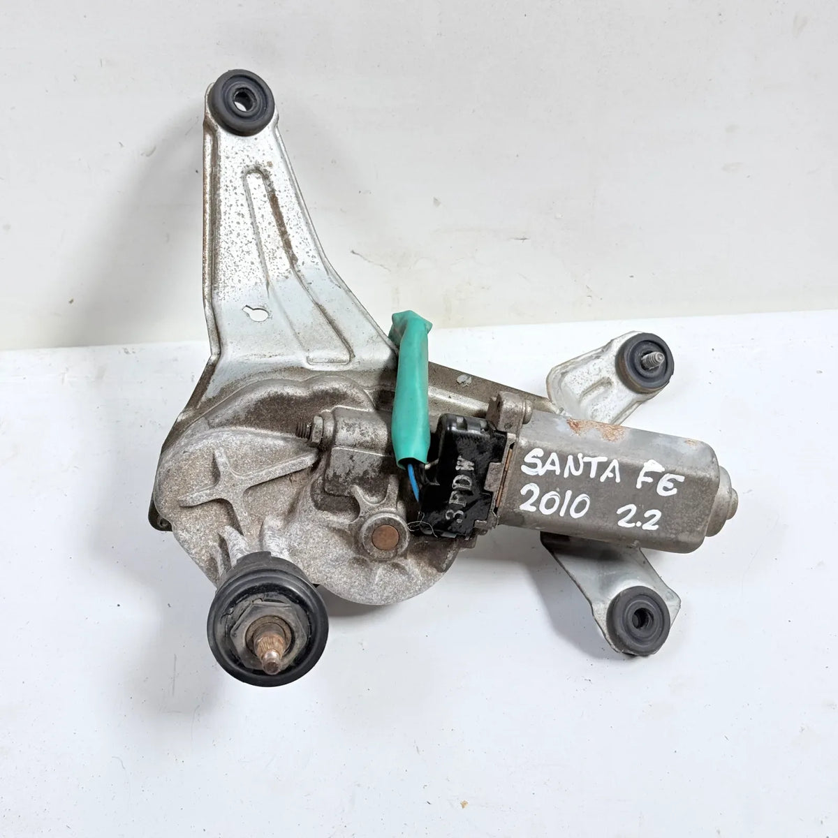 MOTOR LIMPIAPARABRISAS TRASERO Hyundai Santa Fe 2010 - 2.2 4x2 Bencina Mecánico