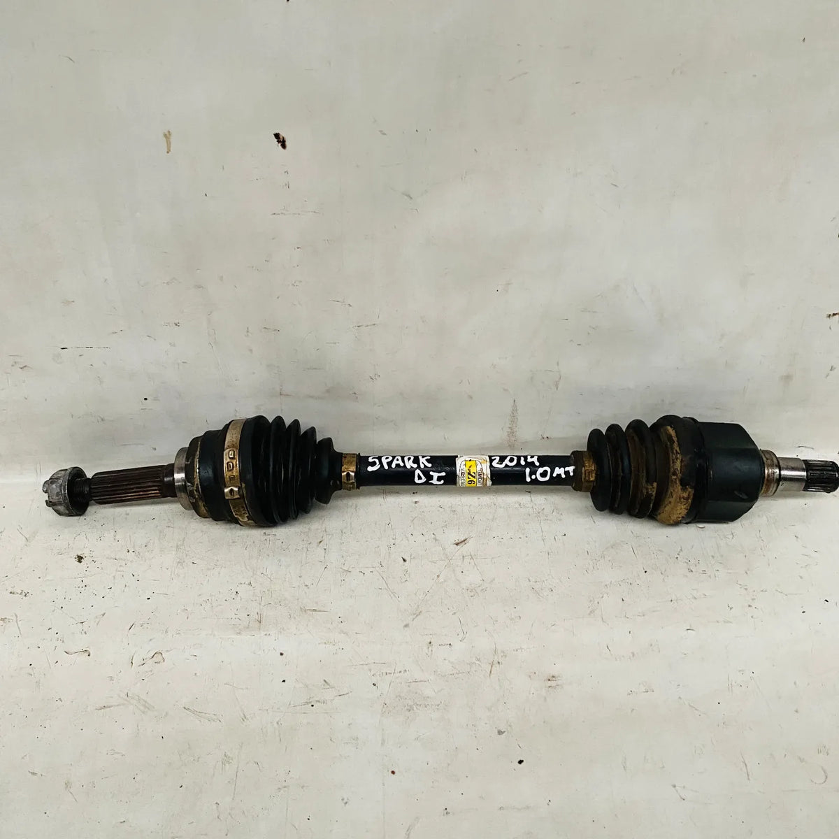 EJE PALIER DEL-IZQ Chevrolet Spark 2014 - 1.0 4x2 Bencina Mecánico