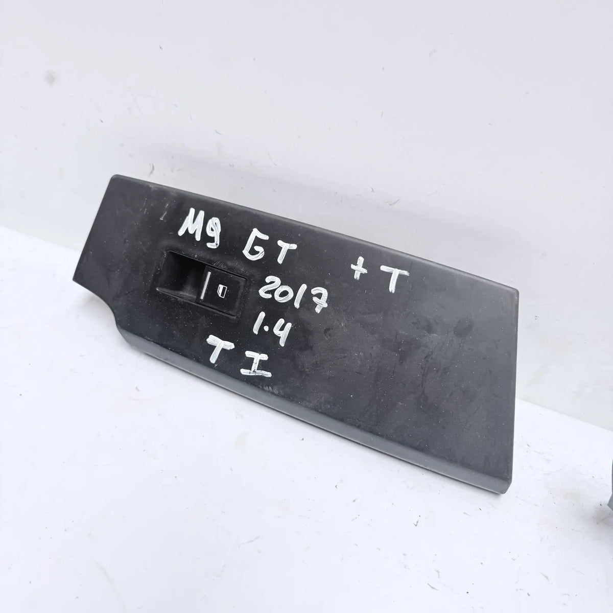 BOTONERA INDIVIDUAL Mg GT 2017 - 1.4 4x2 Bencina Mecánico