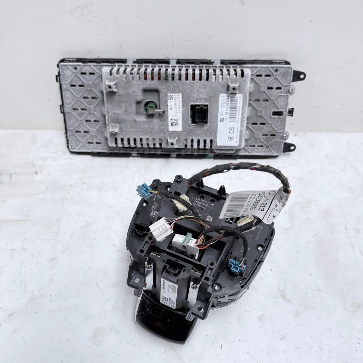 Radio MERCEDES BENZ E220 2019 - 2.0 4x4 Bencina Automático