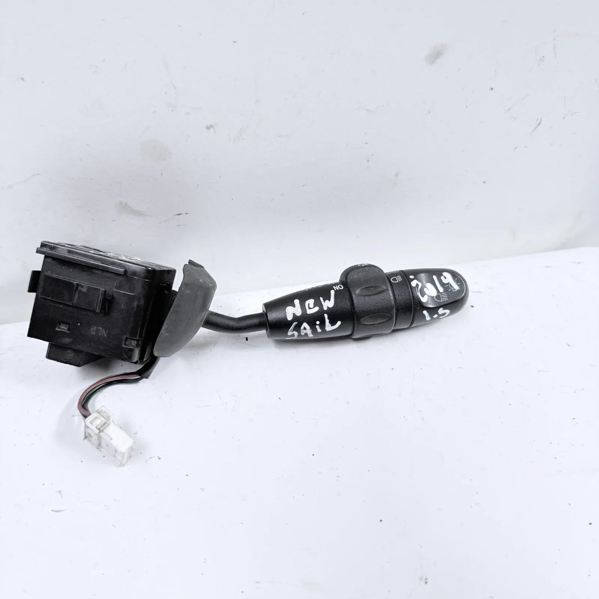 TELECOMANDO LUCES Chevrolet NEW SAIL 2019 - 1.5 4x2 Bencina Mecánico